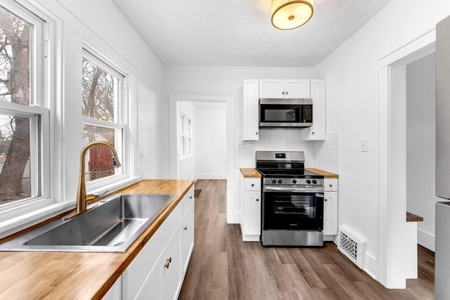 224 W Burnham Street, Battle Creek, MI 49015