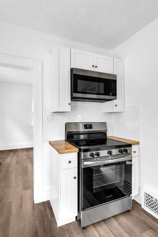 224 W Burnham Street, Battle Creek, MI 49015