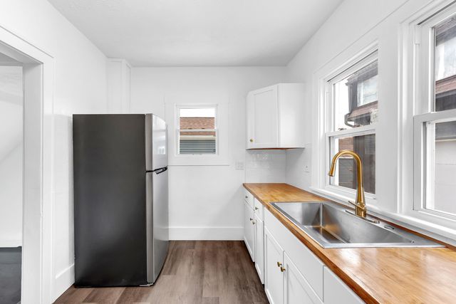 224 W Burnham Street, Battle Creek, MI 49015