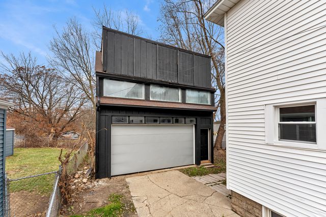 224 W Burnham Street, Battle Creek, MI 49015