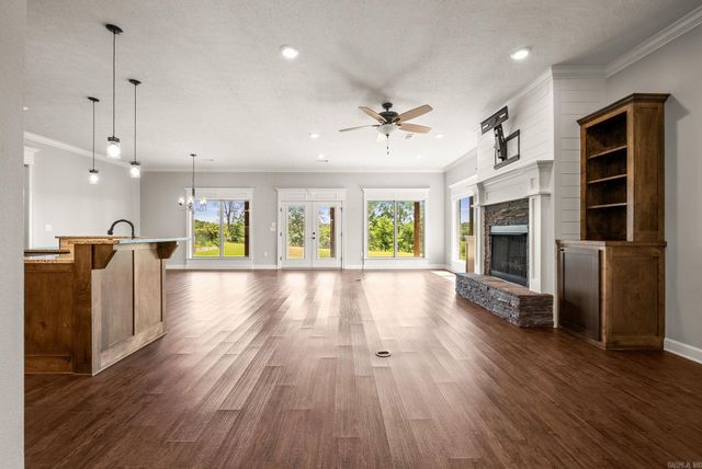 31 Winterberry Drive, Greenbrier, AR 72058