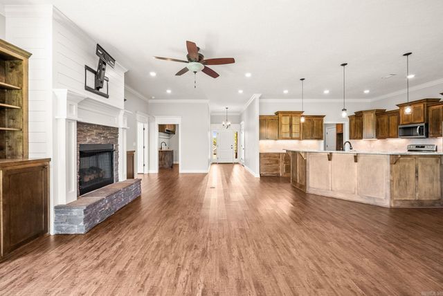 31 Winterberry Drive, Greenbrier, AR 72058