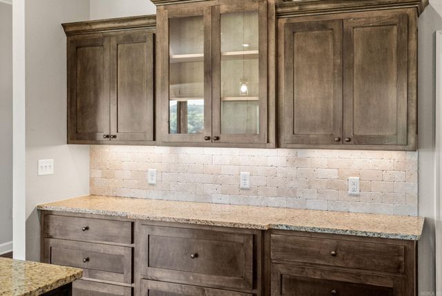 31 Winterberry Drive, Greenbrier, AR 72058