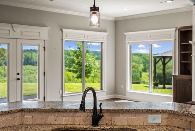 31 Winterberry Drive, Greenbrier, AR 72058