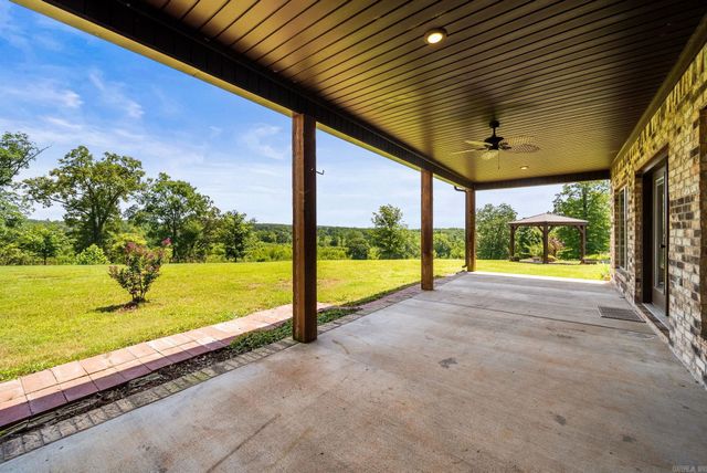 31 Winterberry Drive, Greenbrier, AR 72058