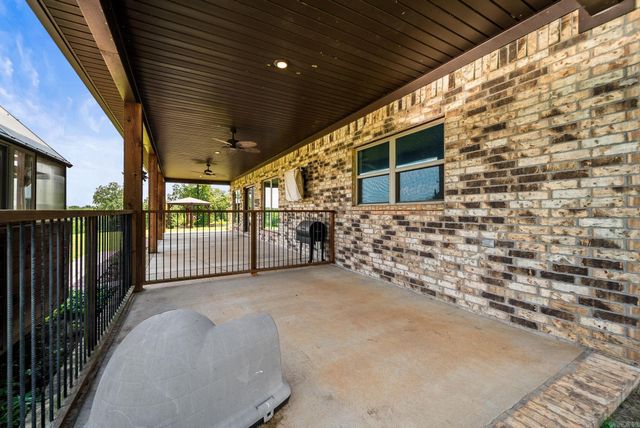 31 Winterberry Drive, Greenbrier, AR 72058