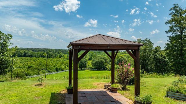 31 Winterberry Drive, Greenbrier, AR 72058