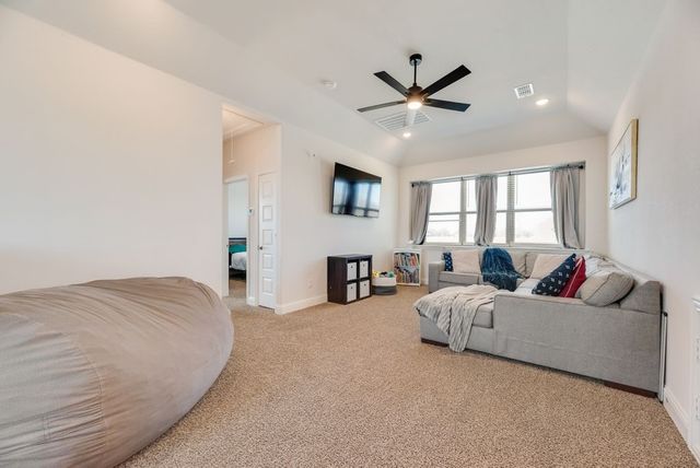 561 Randys Way, Pilot Point, TX 76258