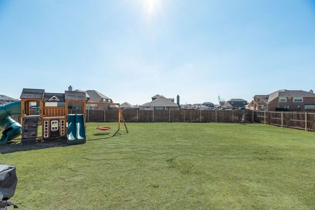 561 Randys Way, Pilot Point, TX 76258