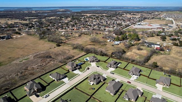 561 Randys Way, Pilot Point, TX 76258