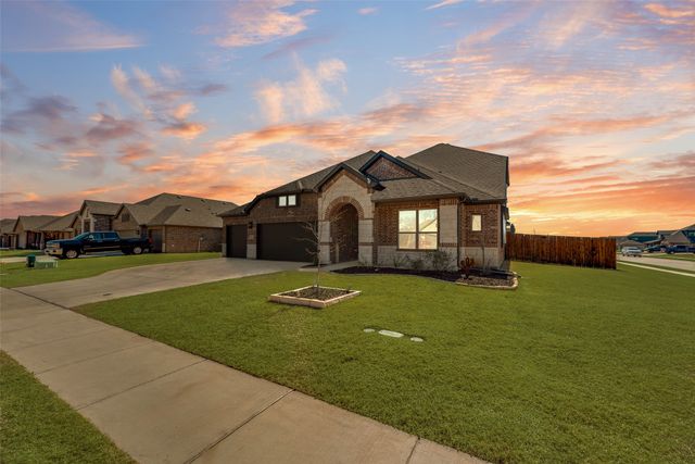 561 Randys Way, Pilot Point, TX 76258