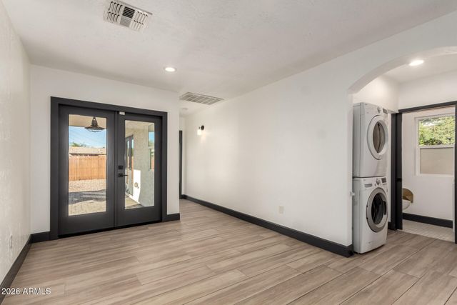 1616 E WILLETTA Street, Phoenix, AZ 85006