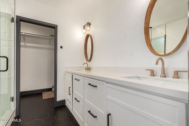 1616 E WILLETTA Street, Phoenix, AZ 85006