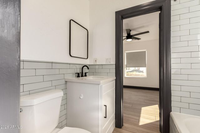 1616 E WILLETTA Street, Phoenix, AZ 85006