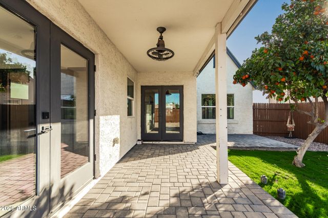 1616 E WILLETTA Street, Phoenix, AZ 85006