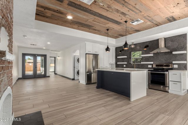 1616 E WILLETTA Street, Phoenix, AZ 85006