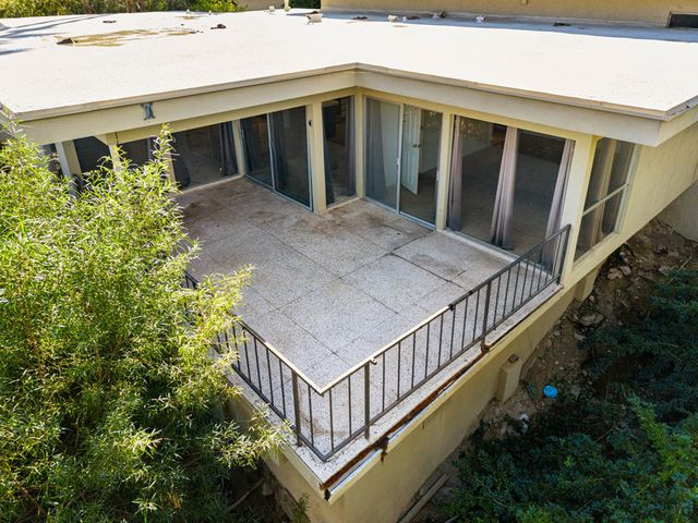 2014 Southridge Drive, Palm Springs, CA 92264