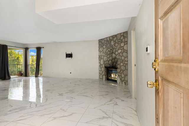 2014 Southridge Drive, Palm Springs, CA 92264