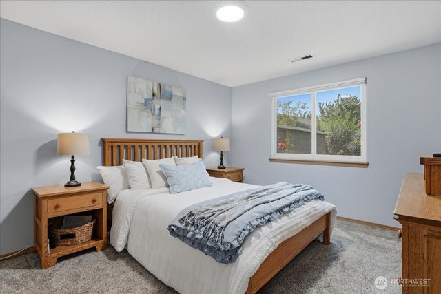 17021 SE 18th Street, Vancouver, WA 98683