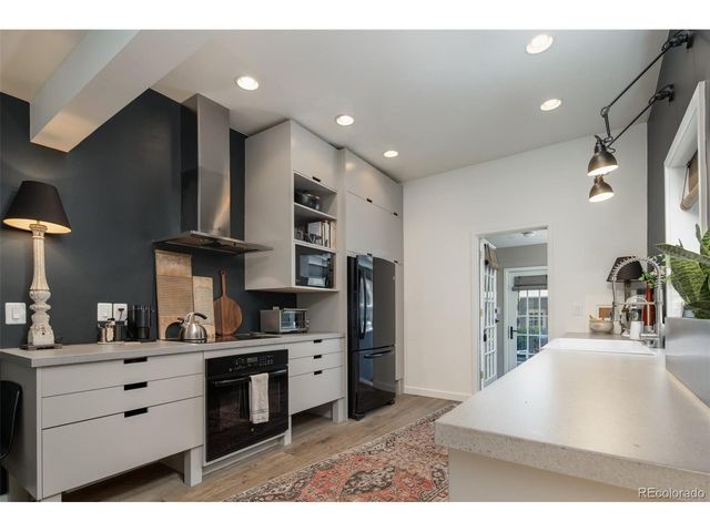 1432 S Washington St, Denver, CO 80210