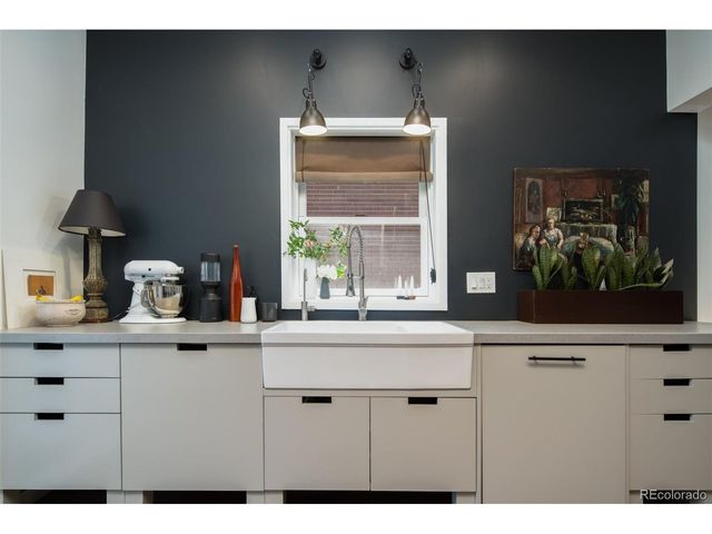1432 S Washington St, Denver, CO 80210