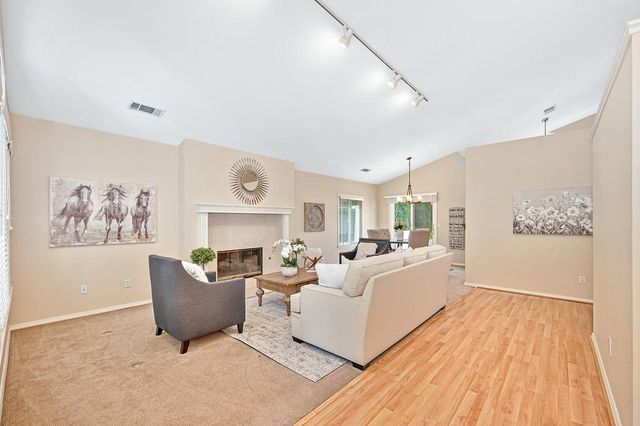 512 Adriana Pl, Auburn, CA 95603