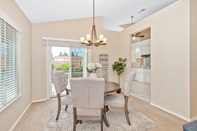 512 Adriana Pl, Auburn, CA 95603