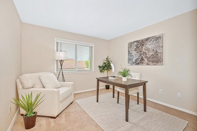 512 Adriana Pl, Auburn, CA 95603