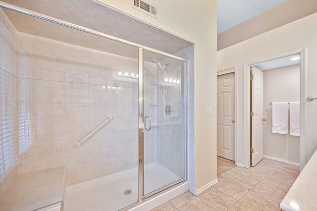 512 Adriana Pl, Auburn, CA 95603