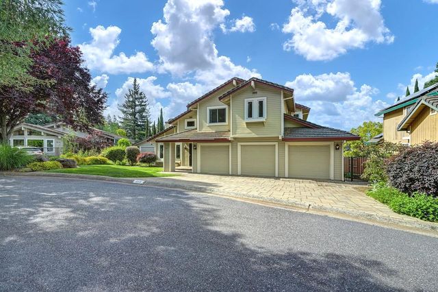 512 Adriana Pl, Auburn, CA 95603