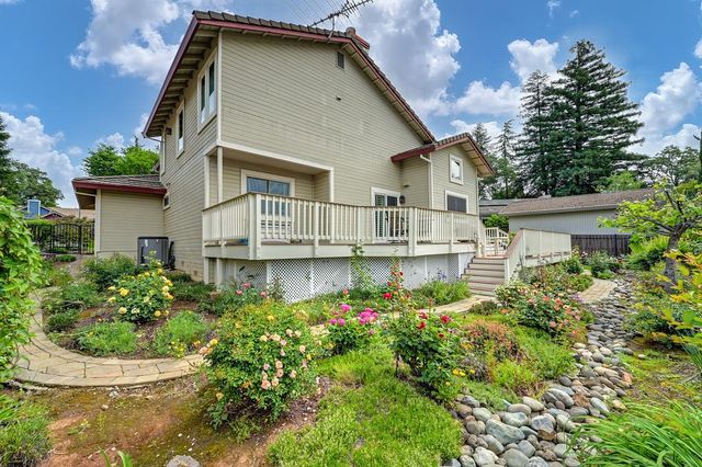 512 Adriana Pl, Auburn, CA 95603