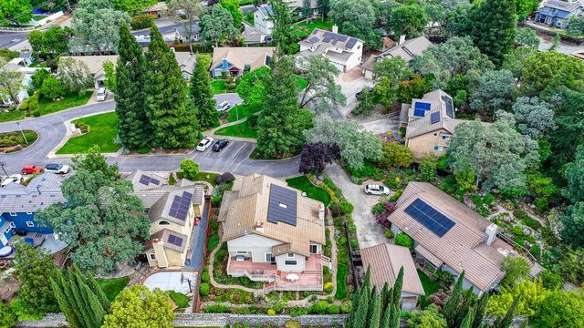 512 Adriana Pl, Auburn, CA 95603