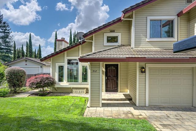 512 Adriana Pl, Auburn, CA 95603