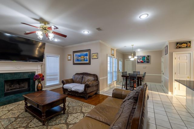 1810 Royal Drive, Conway, AR 72034