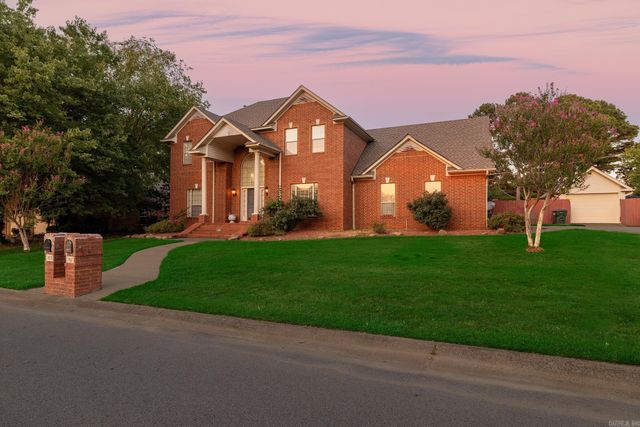 1810 Royal Drive, Conway, AR 72034