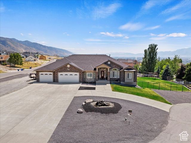 898 E 260 N, Hyde Park, UT 84318