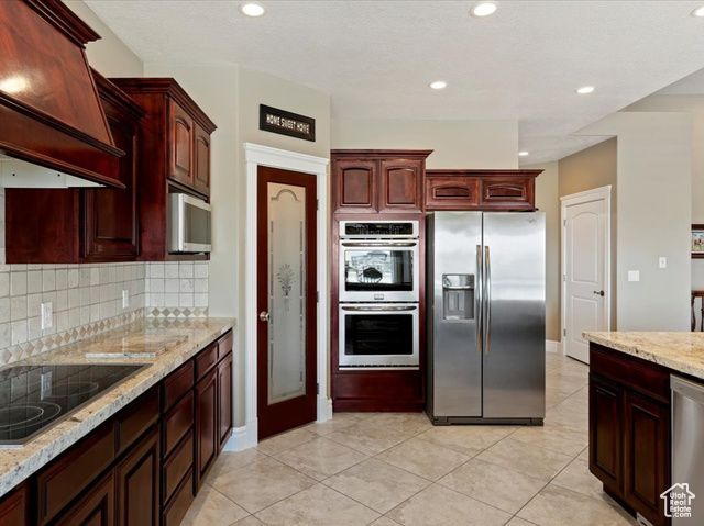 898 E 260 N, Hyde Park, UT 84318