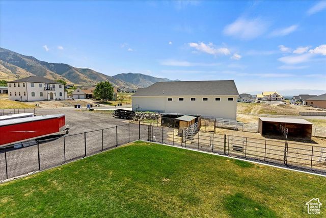 898 E 260 N, Hyde Park, UT 84318