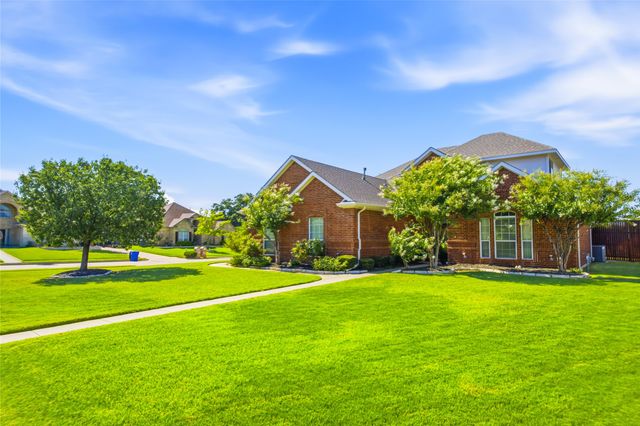 1201 Forest Green Drive, Kennedale, TX 76060