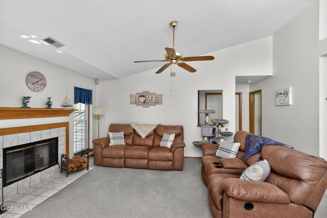 321 Diamond Rock Circle, Troy, NY 12182