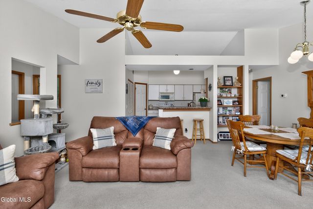 321 Diamond Rock Circle, Troy, NY 12182