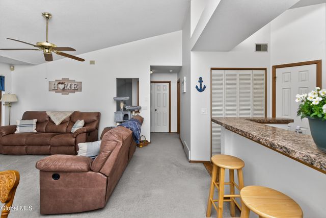 321 Diamond Rock Circle, Troy, NY 12182