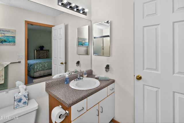 321 Diamond Rock Circle, Troy, NY 12182