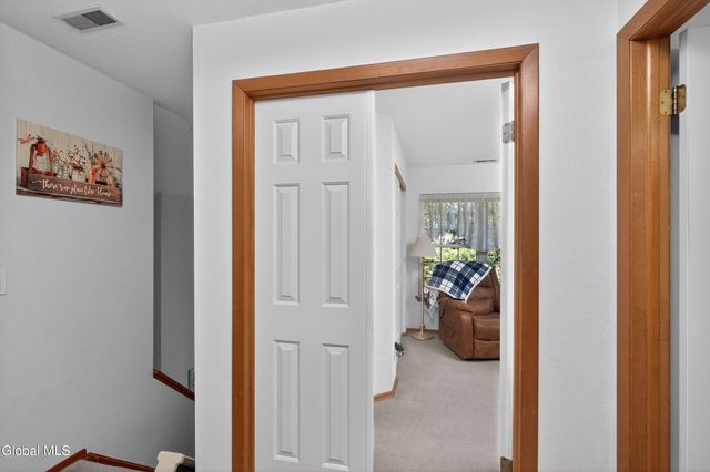 321 Diamond Rock Circle, Troy, NY 12182