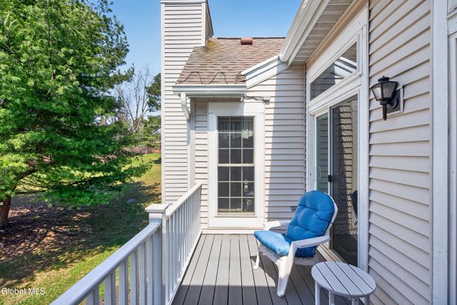 321 Diamond Rock Circle, Troy, NY 12182