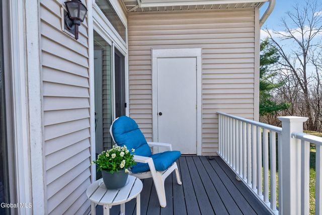 321 Diamond Rock Circle, Troy, NY 12182