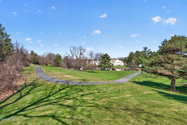 321 Diamond Rock Circle, Troy, NY 12182