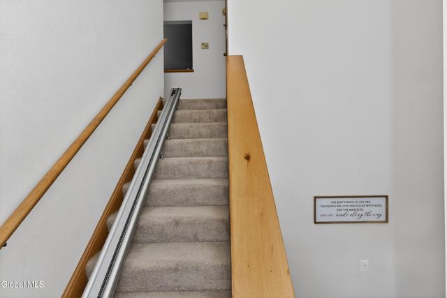 321 Diamond Rock Circle, Troy, NY 12182
