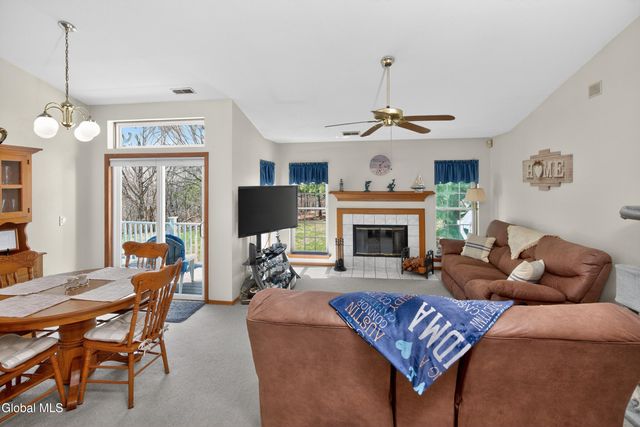 321 Diamond Rock Circle, Troy, NY 12182
