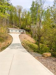 15 Luther Woods Drive, Candler, NC 28715